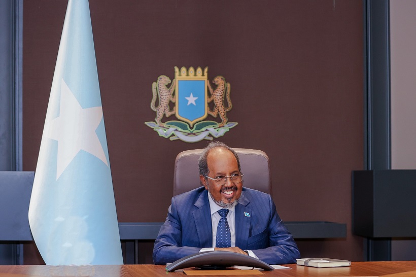 Madaxweynaha oo la kulmay afar ka mid ah Siyaasiyiinta Mucaaradka.jpg